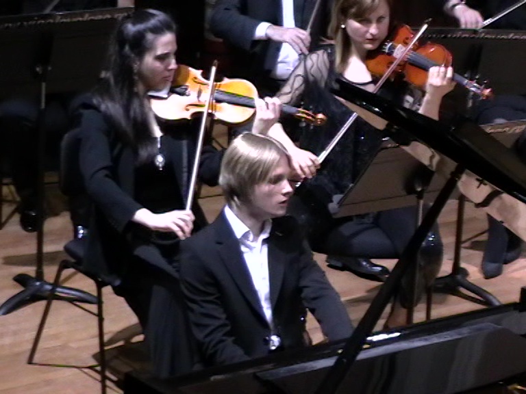 Matei Lăbunț, Filarmonica vâlceană, foto P. Cich